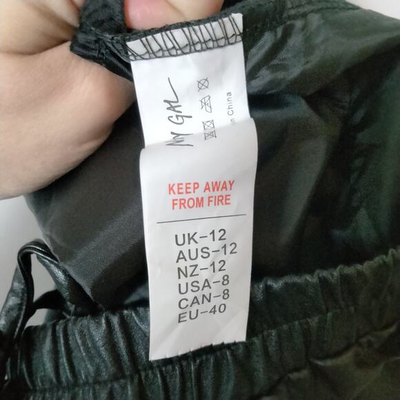 NWT NastyGal Sz 8 Black Faux Vegan Leather Pants Tie Waist Jogger Relaxed Baggy - Picture 7 of 8